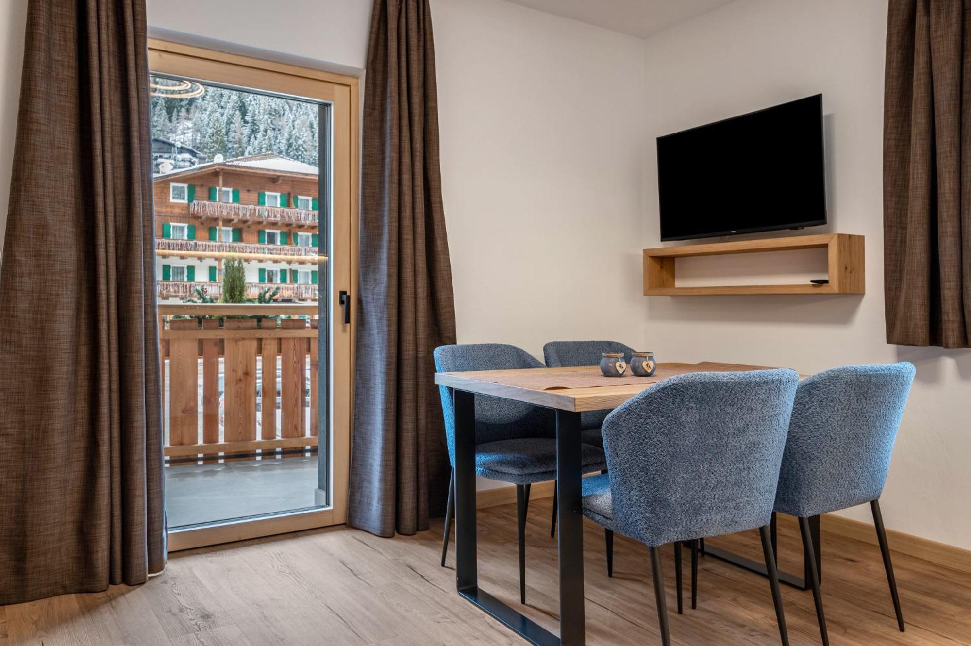 Kamerloy Apartments A Campitello di Fassa Exteriör bild
